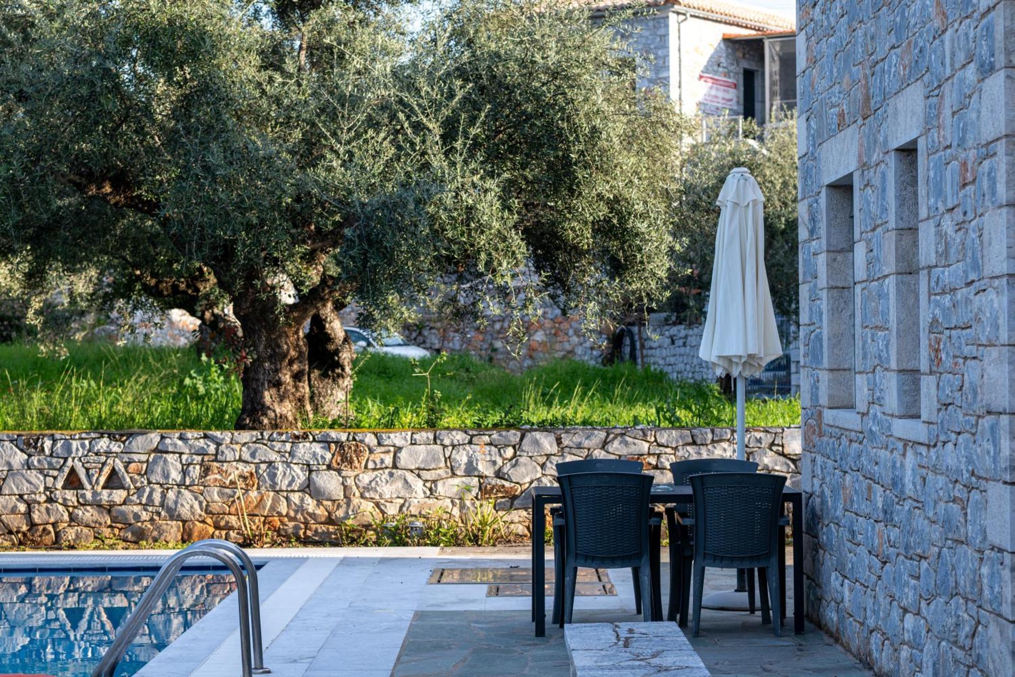 Villa Torri Di Pietra Stoúpa Habitación foto