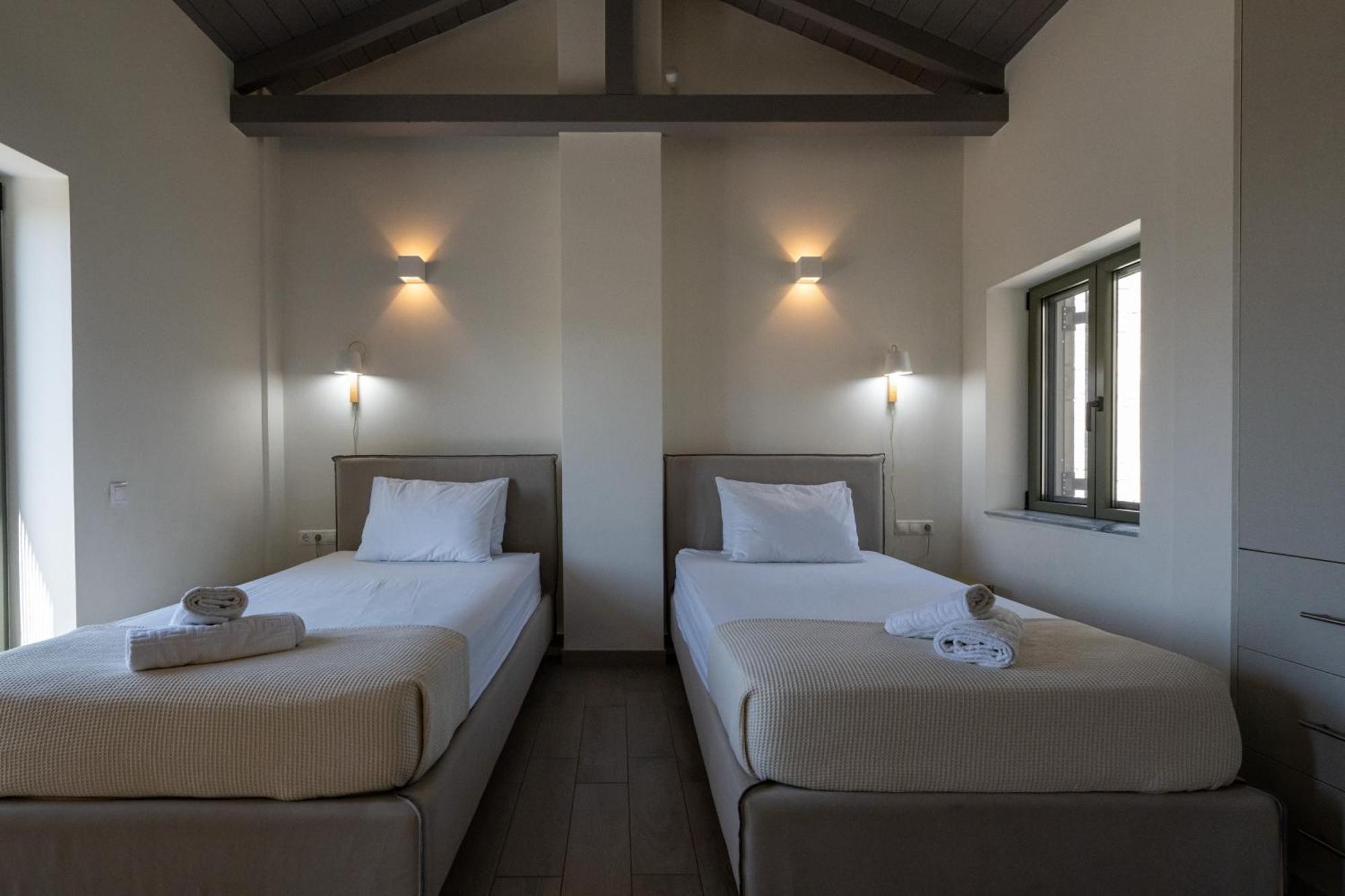 Villa Torri Di Pietra Stoúpa Habitación foto